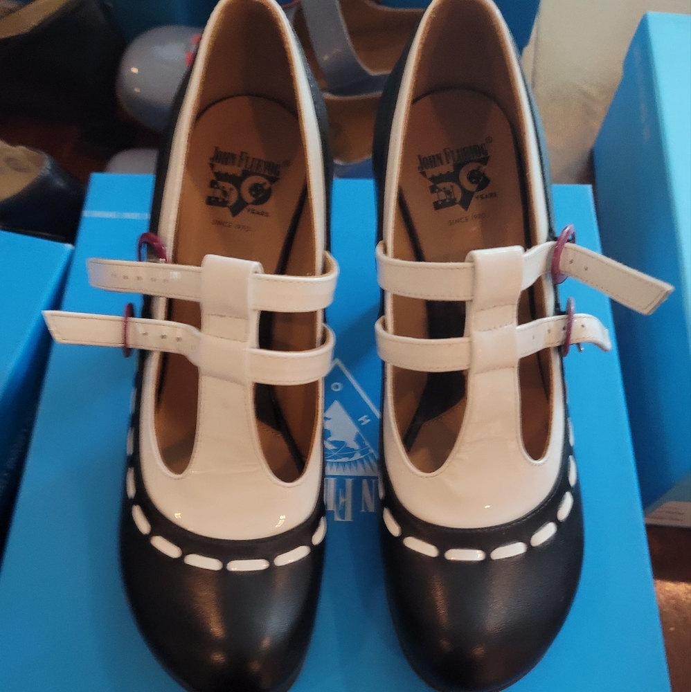 John Fluevog Belleview Mary Fields (8.5)